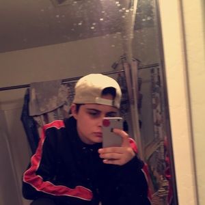 Meet your Posher, Jay